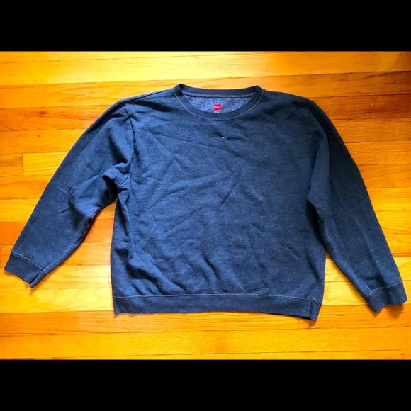 Hanes Sweatshirt - Picture 1 of 5